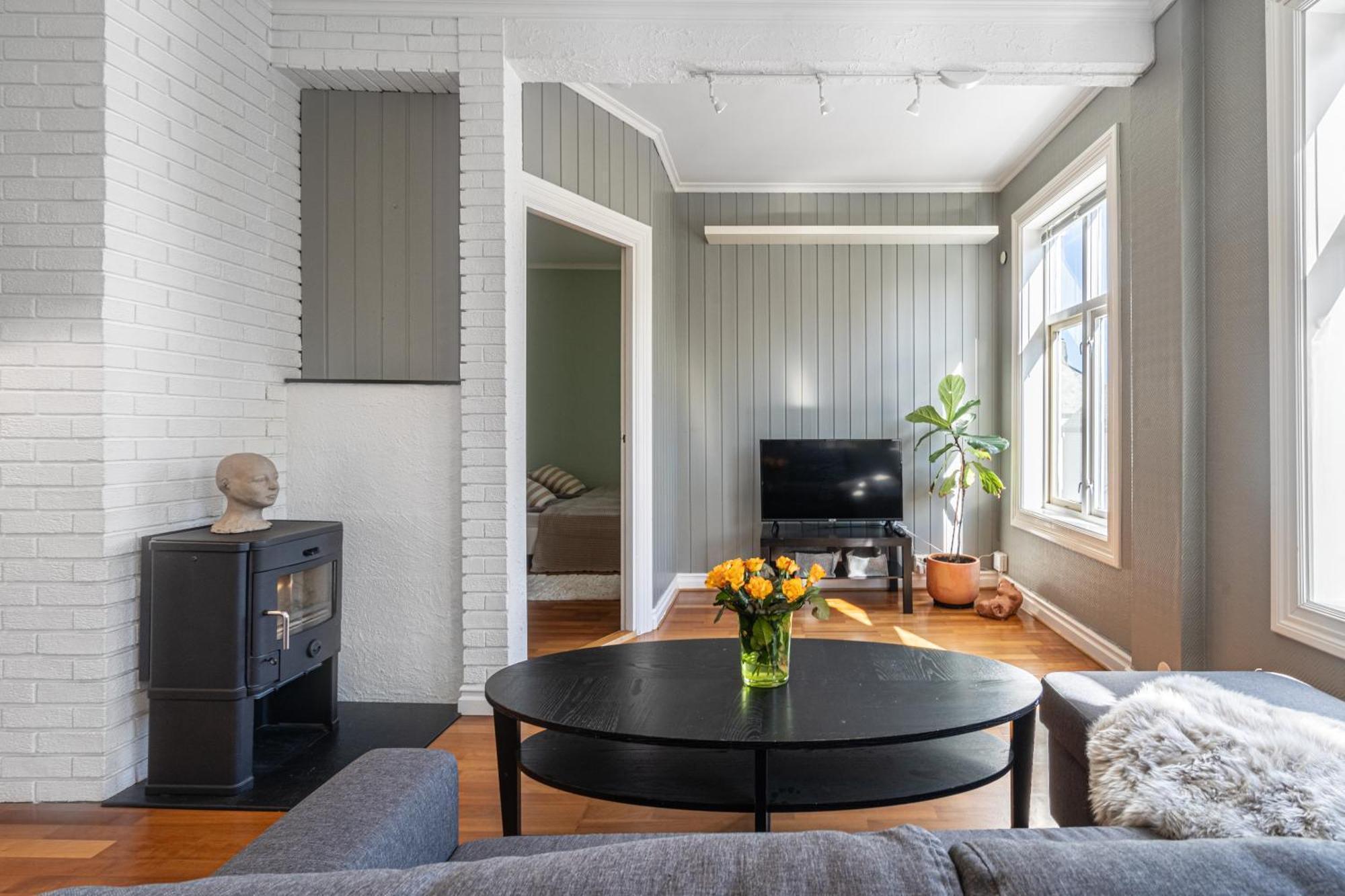 Sunny Apartment In Alesund City Exteriör bild